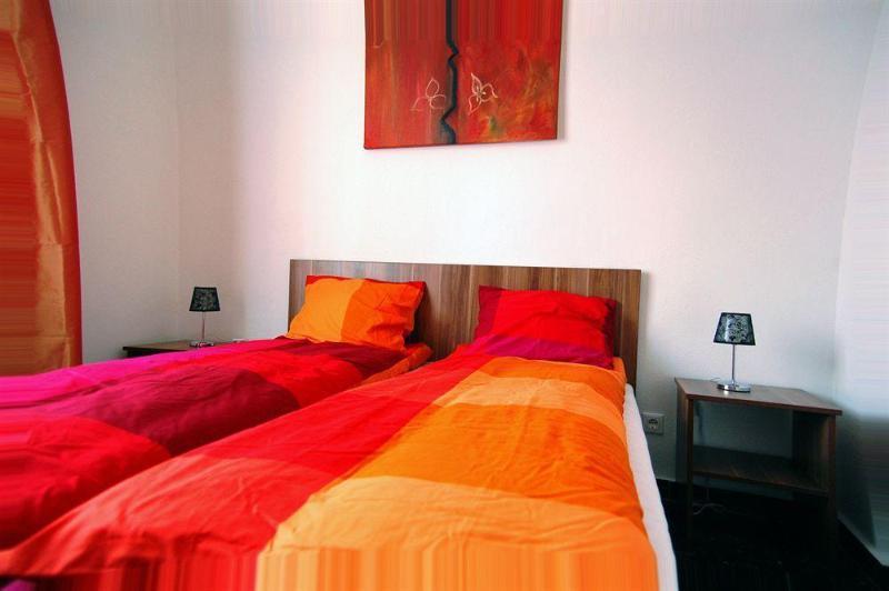 Belvaros Apartmanhaz Ödenburg Exterior foto
