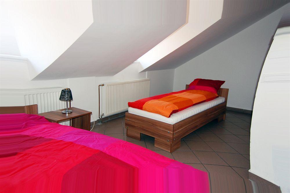 Belvaros Apartmanhaz Ödenburg Exterior foto
